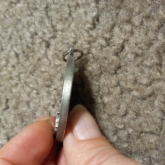 Your daughter serving proudly in the Air Force pendant - Picture 4 of 4